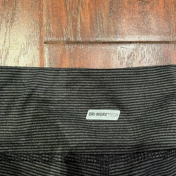 Athletic works cropped leggings - Picture 3 of 4